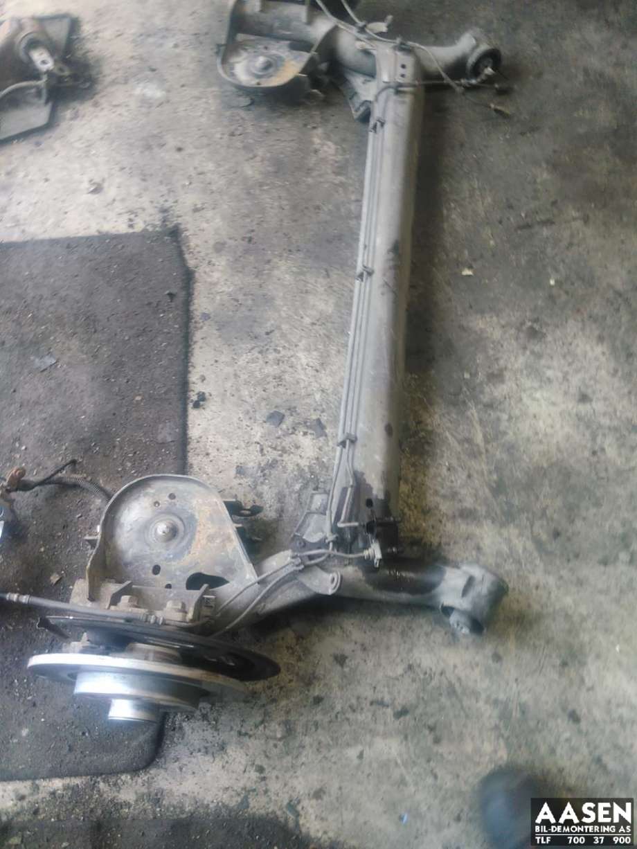 Bakaksel til Mercedes Citan 2012-2021 (W415) (W415) (A 415 350 28 00|)