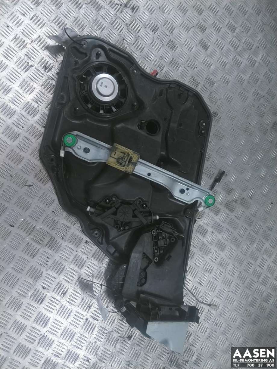Ruteheis venstre bak til Volvo XC60 2008-2013 (Type I, Fase 1) (30791019|31253063|)