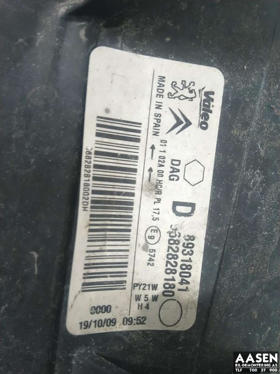 Frontlykt høyre halogen til Citroën Berlingo 2008-2015 (Type II, Fase 1)  (6206 K6|)