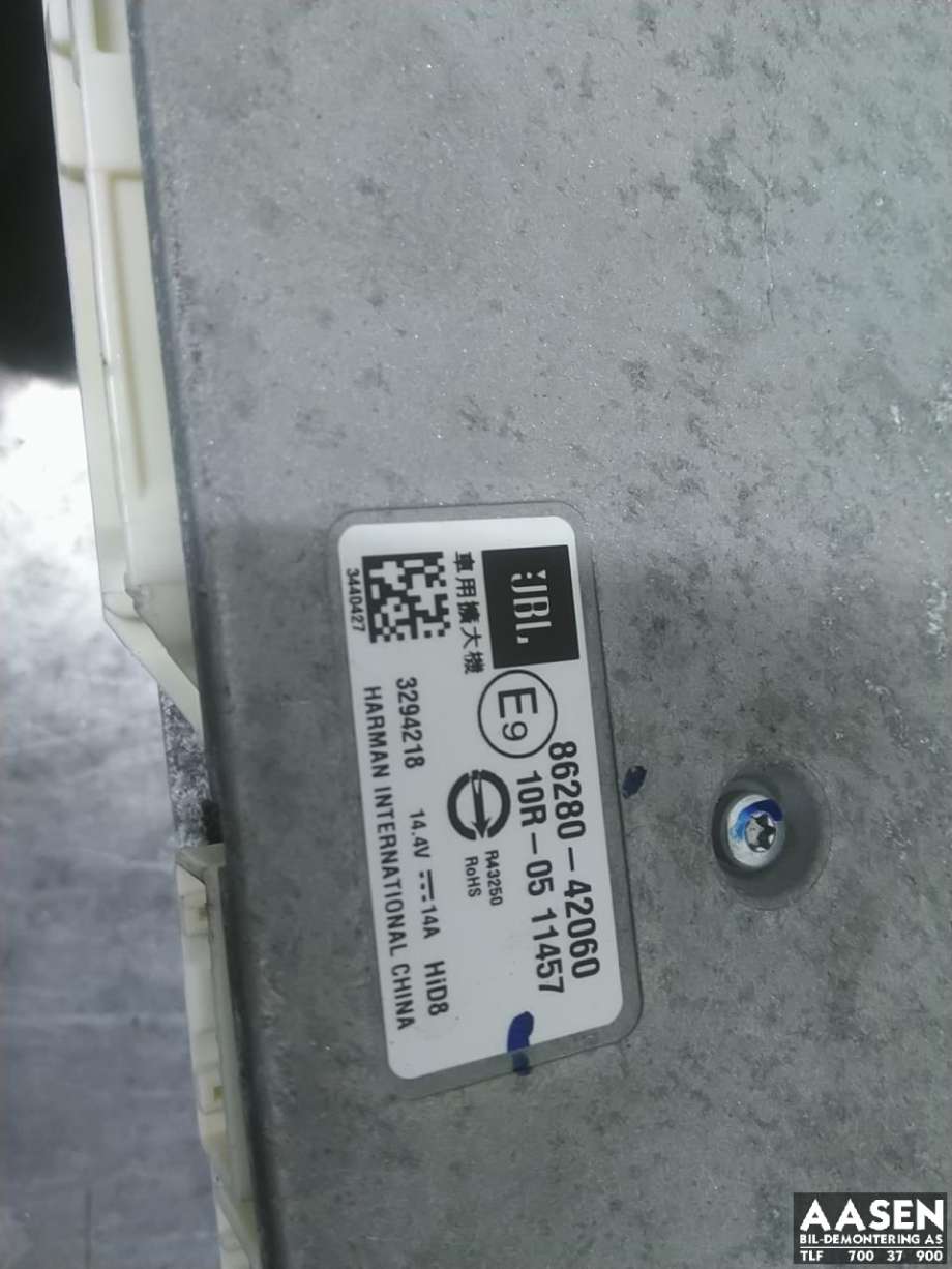 Bilstereo forsterker til Toyota RAV4 2019-->> (Type V)  (8628042060|)