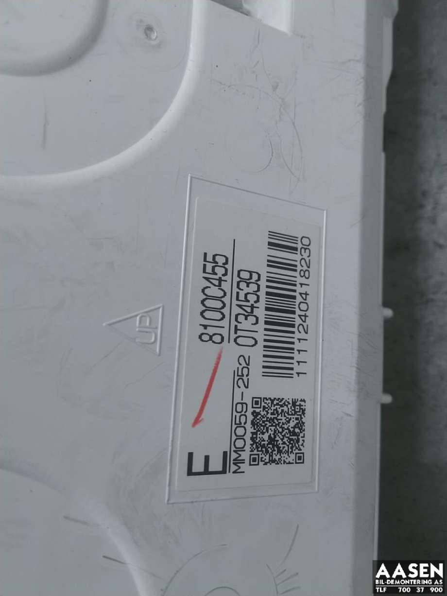 Instrumentpanel til Mitsubishi Outlander 2015-->> (Type III, Fase 2)  (8100C455|)