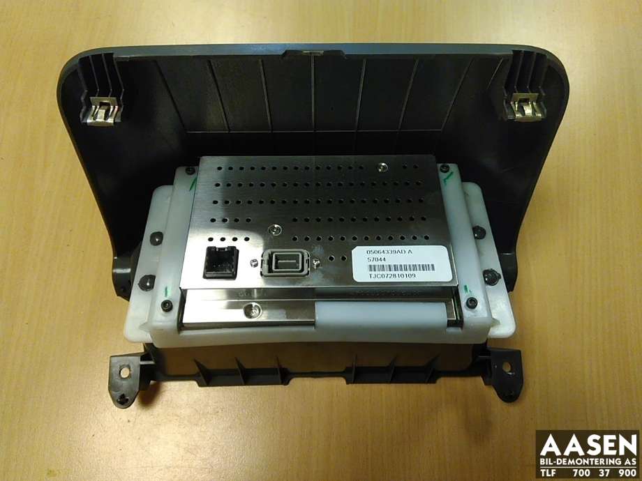 Bilstereo til Dodge Journey 2008-2010 (05064339AD|TJC072810109|57044)