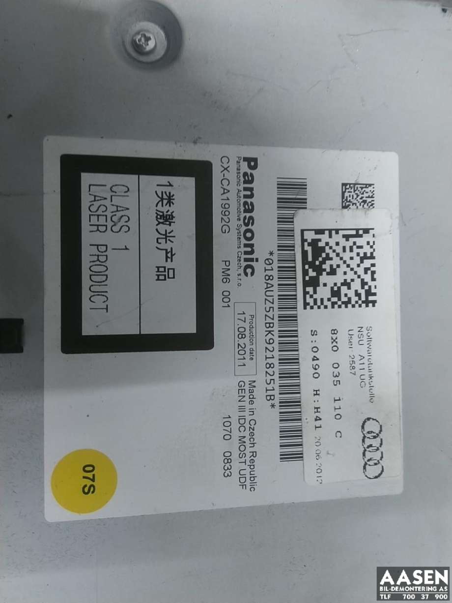 Bilstereo CD-veksler til Audi A6 2011-2014 (Type IV, Fase 1) (C7) (C7) (PANASONIC|8X0 035 110 C|)