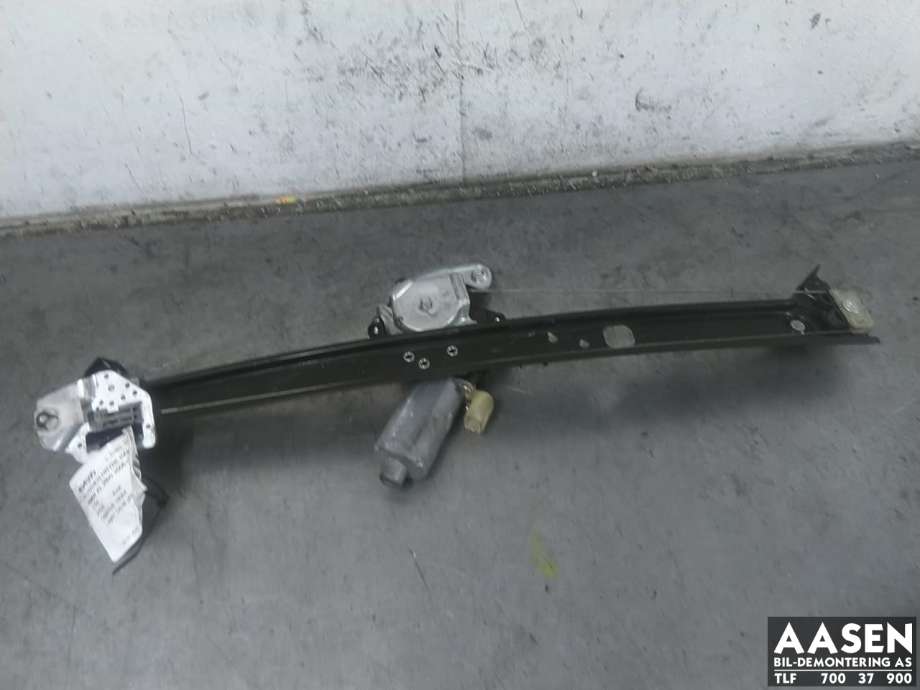Ruteheis høyre bak til BMW X5, 2000-2006 (E53) (E53) (51 35 7 125 060)