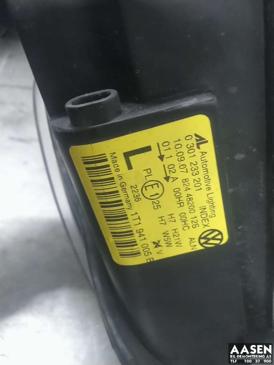 Frontlykt venstre halogen til VW Touran 2007-2010 (Type I, Fase 2)  (1T1 941 005 B|)