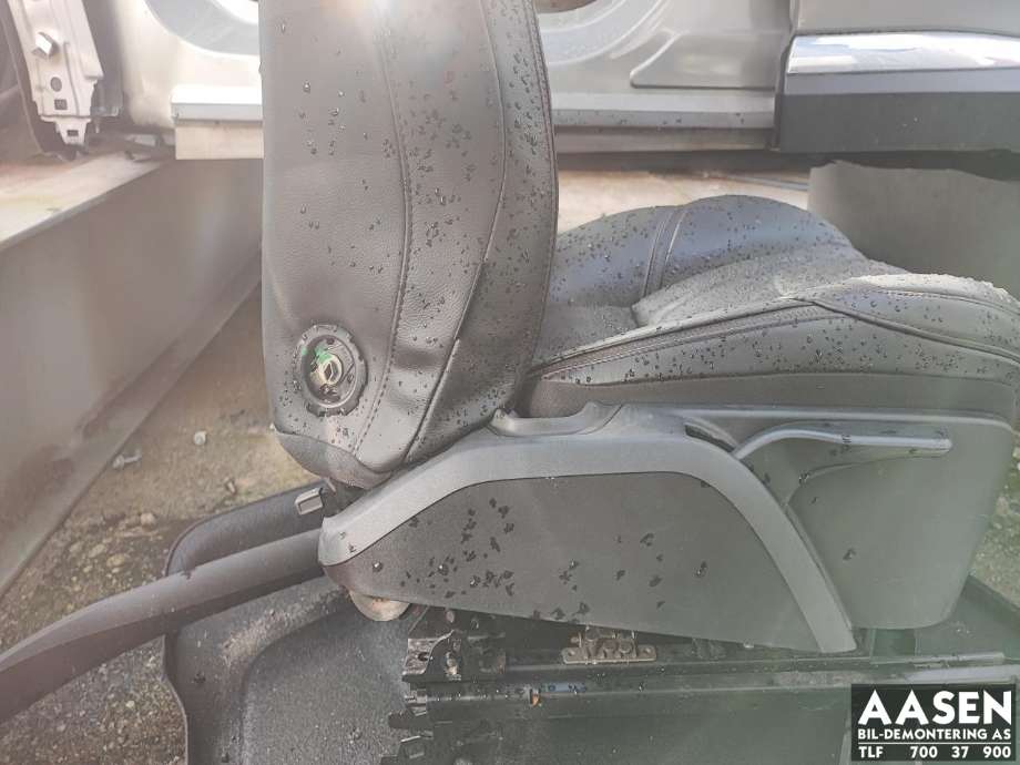 Sete foran høyre til Volvo V40, 2012-2019  