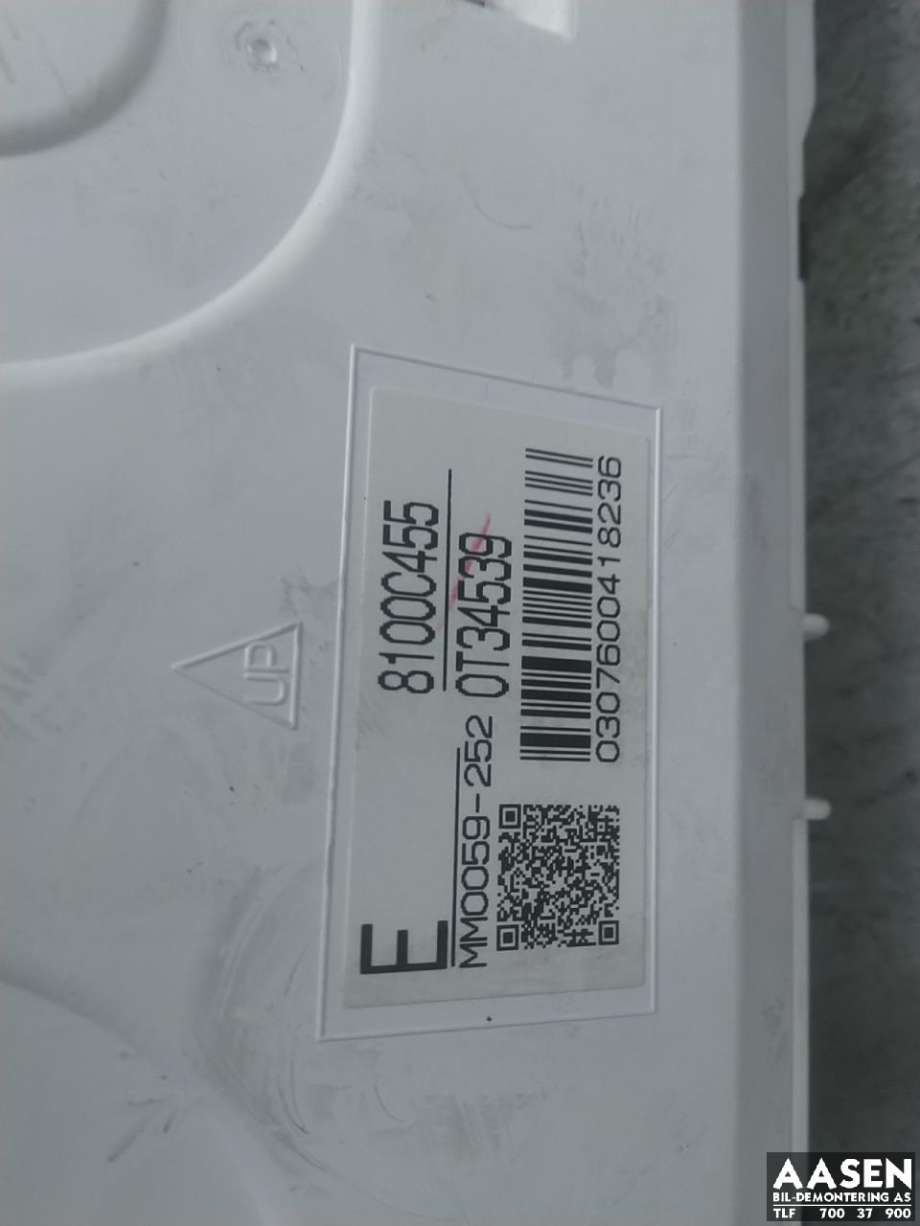 Instrumentpanel til Mitsubishi Outlander 2015-->> (Type III, Fase 2) (8100C455|)