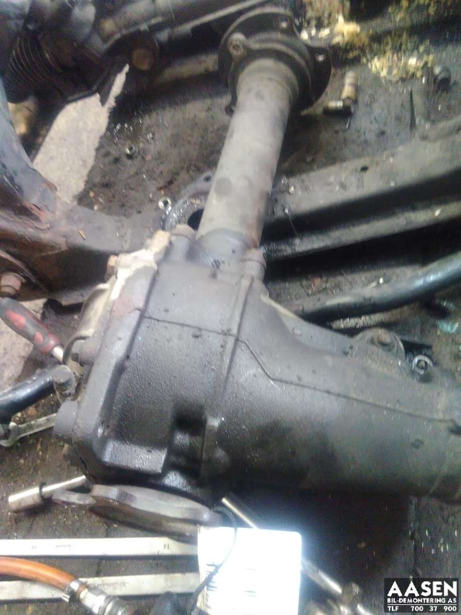 Kardang klokke foran til Toyota Hiace 2007-2012 (Fase 3)