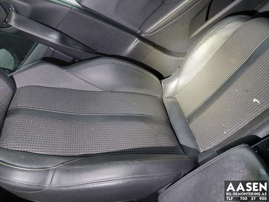Sete foran venstre til Peugeot e-2008 2019-->> (N/F|)