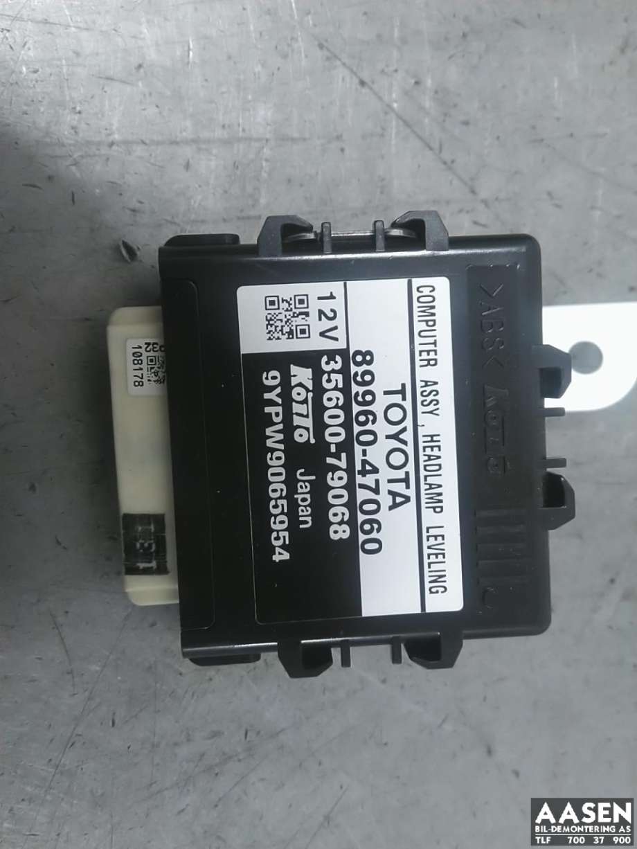 Styreenhet lys (LCM - Light Control Module) til Toyota Prius 2009-2016 (Type III) (COMBI) (COMBI) (8996047070|)