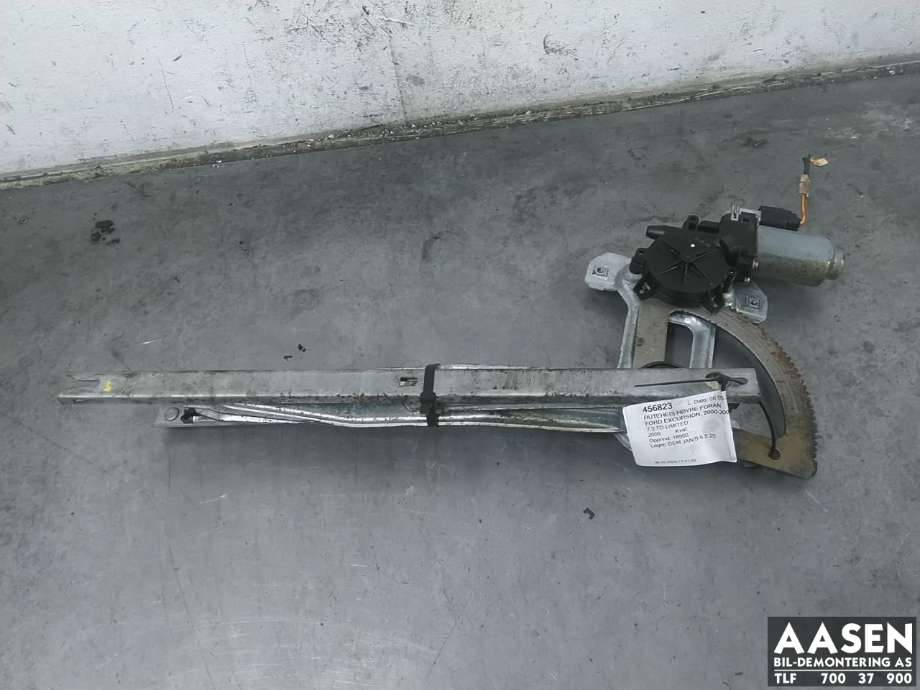 Ruteheis høyre foran til Ford Excursion, 2000-2003