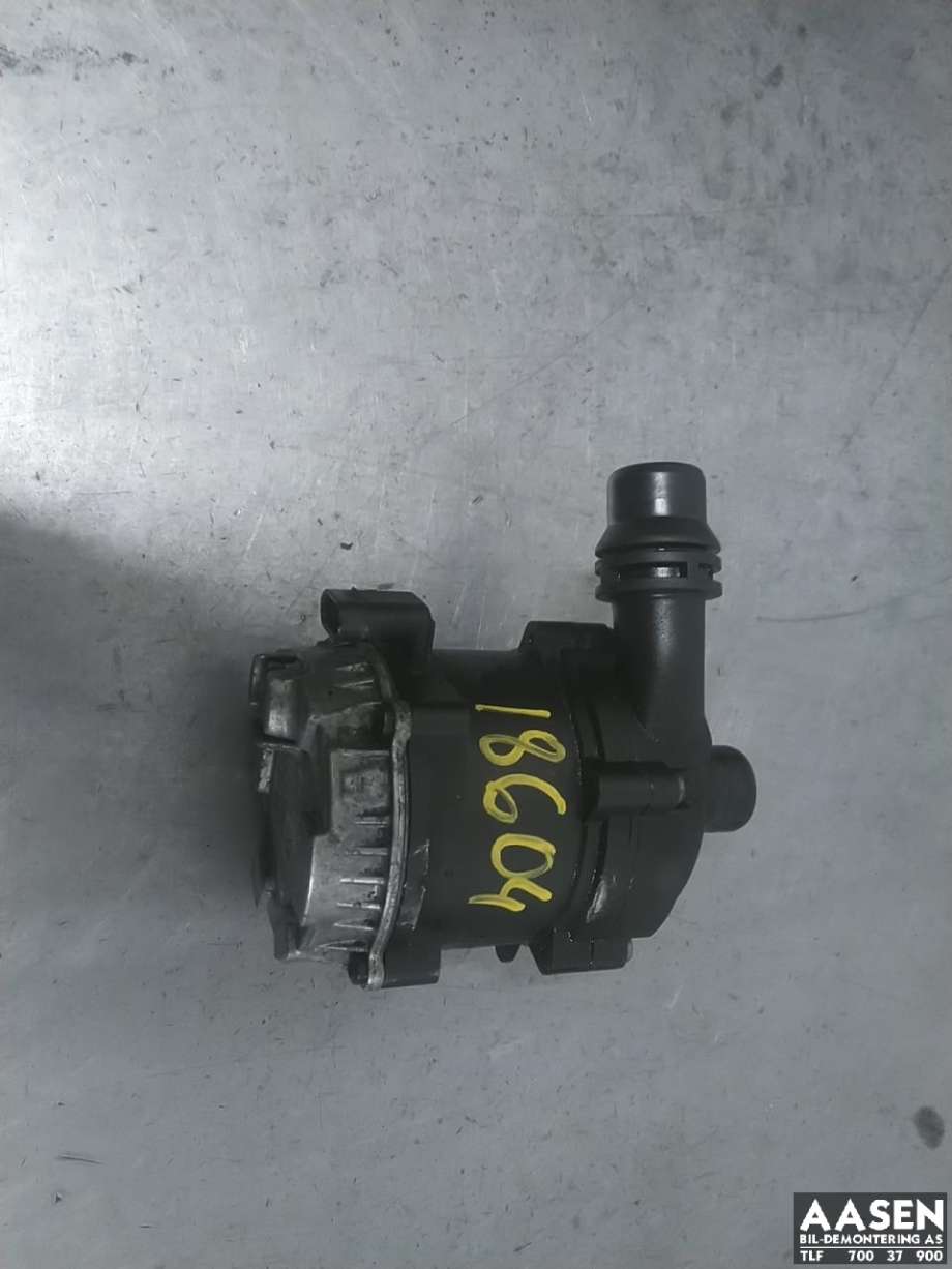 Vannpumpe elektrisk til BMW 3-Serie, 2012-2018 (F30/F31/F34) (F30/F31/F34) (11 51 8 638 240)