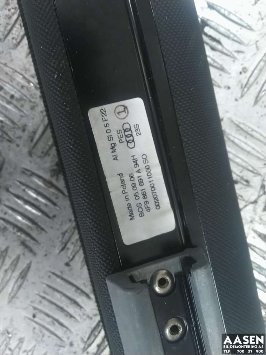 Bagasjerom hundegitter til Audi A6 2005-2008 (Type III, Fase 1) (C6) (C6) (4F9 861 691 A|)