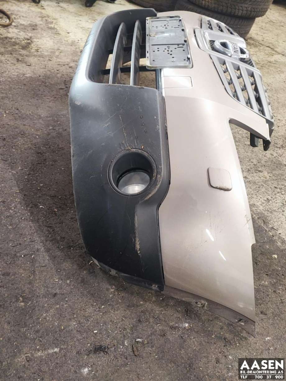 Støtfanger foran til Nissan Qashqai 2007-2010 (Type I, Fase 1)  (62022JD30H|)