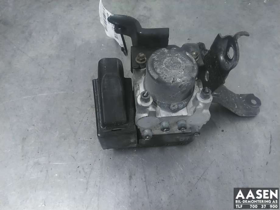 ABS sentral til Toyota RAV4 2000-2006 (Type II) (4405042060|)