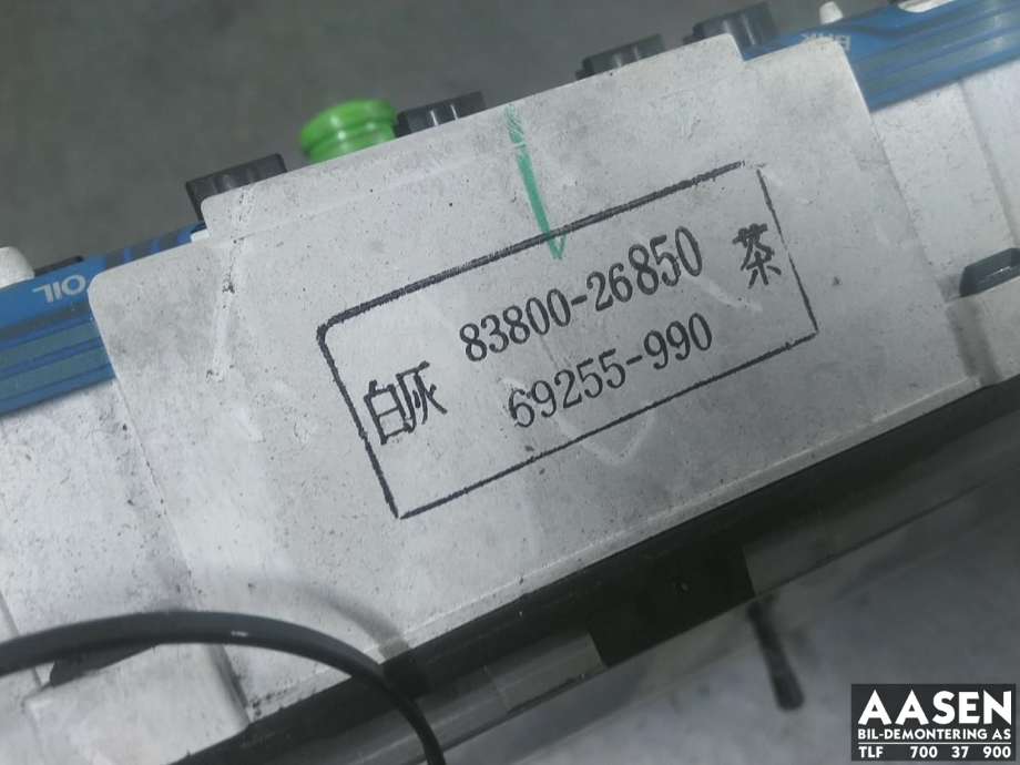 Instrumentpanel til Toyota Hiace 1996-2001 (Fase 1)  (83800-26850|)
