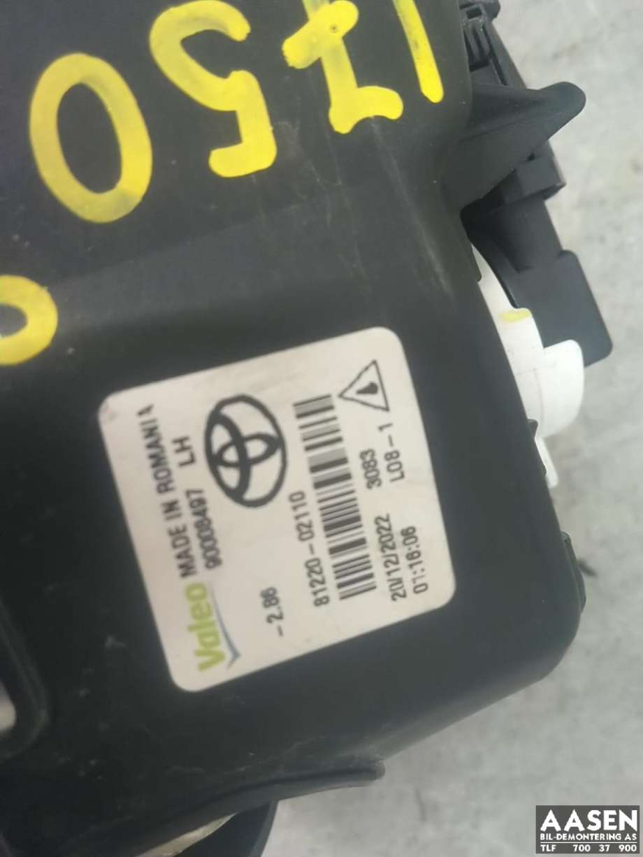 Tåkelykt venstre foran til Toyota C-HR 2016-->> (8122002110|)