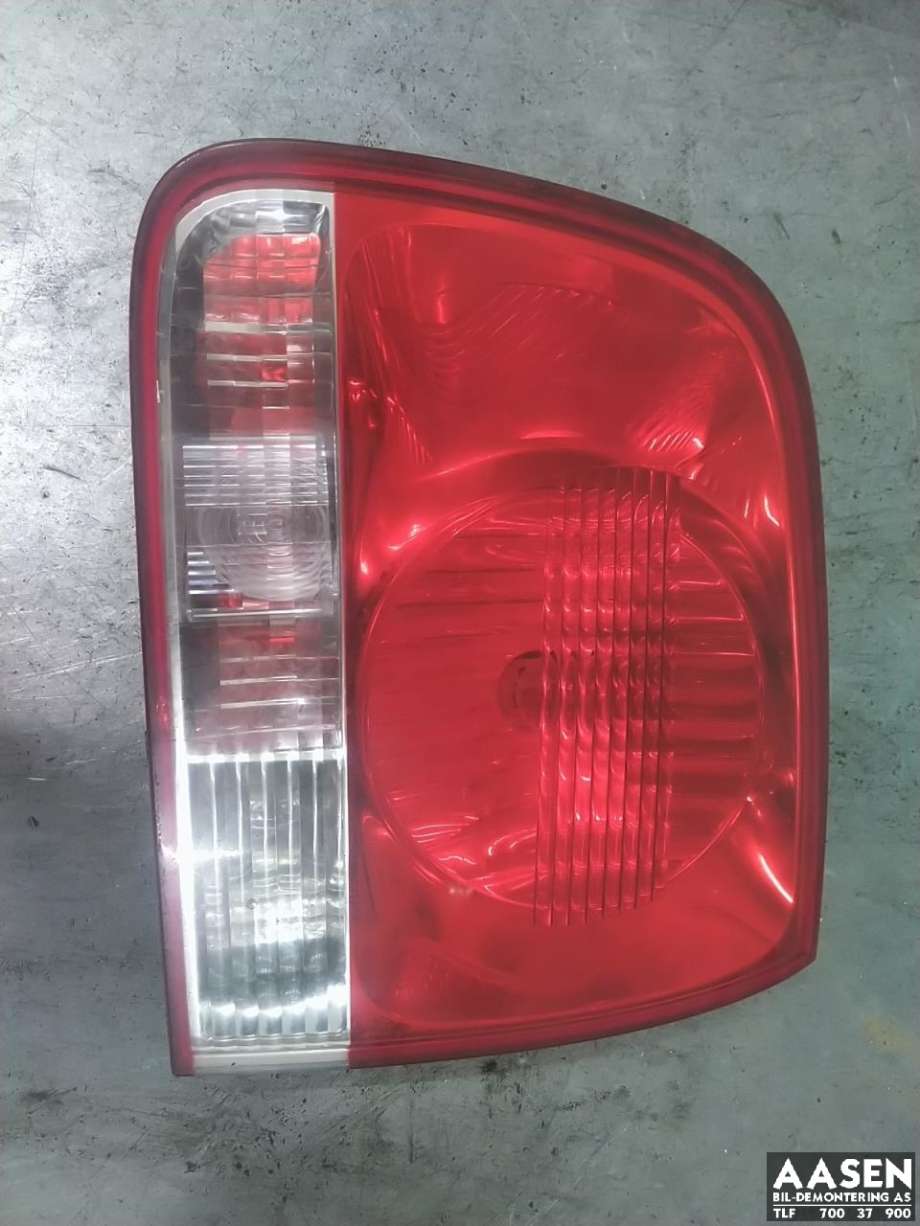 Baklykt høyre indre til VW Touareg, 2003-2007 (Type I, Fase 1)  (7L6 945 094 R)