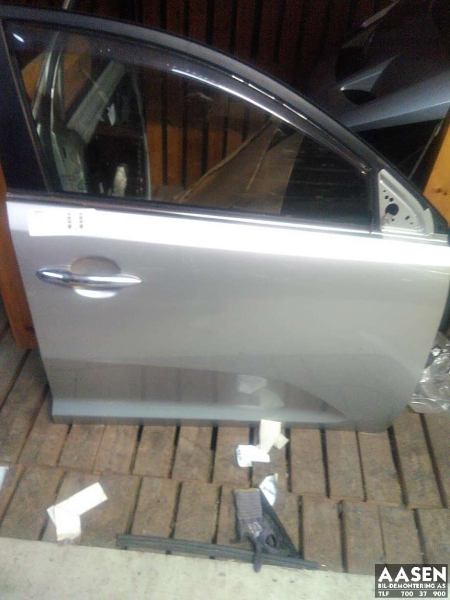 Dør høyre foran til Kia Sportage 2010-2016 (Type III)  (76004 3W000|)