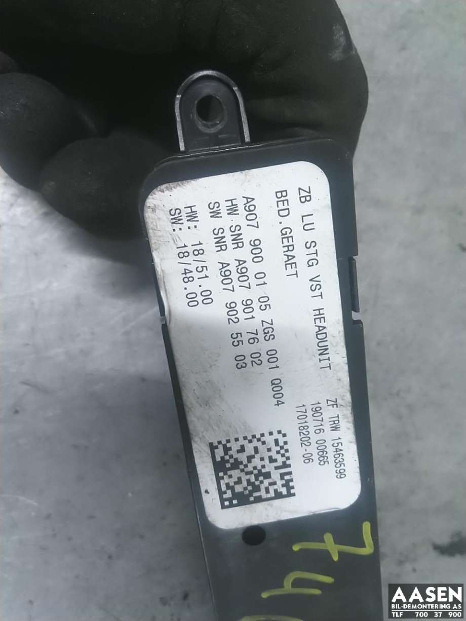 Bilstereo betjeningspanel til Mercedes Sprinter 2018-->> (907/910) (907/910) (A 907 900 01 05|)