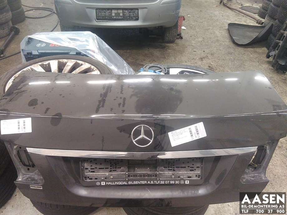 Bakluke sedan til Mercedes E-Klasse 2009-2013 (Fase 1) (W212) (W212) (A 212 750 02 75|A 212 750 09 75|)