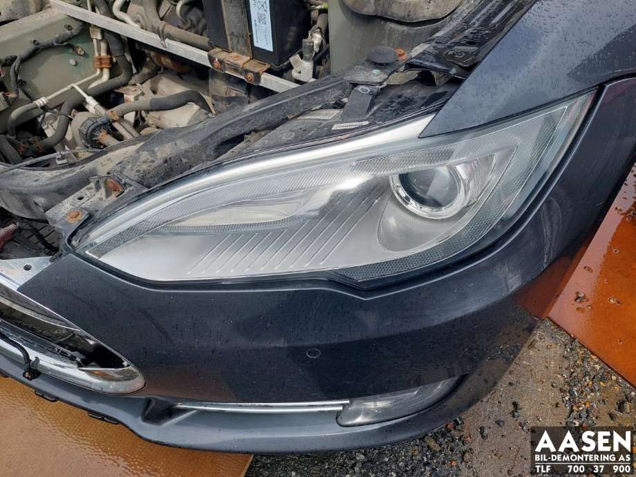 Frontlykt venstre xenon til Tesla Model S 2013-2016 (Fase 1)  (6005910-00-C|)