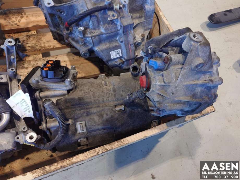 Motor hybrid bakaksel til BMW 2-Serie, Active/Gran Tourer 2014-->> (F45/F46) (F45/F46) (12 35 4 A11 D13|12 35 7 639 219|)