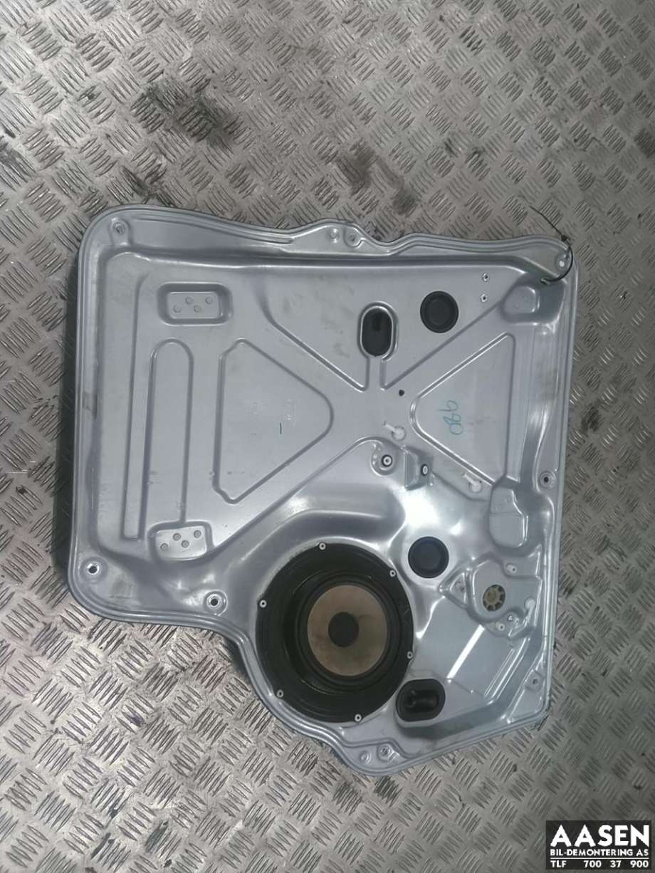 Ruteheis venstre foran til VW Transporter / Caravelle 2009-2015 (Fase 2) (T5) (T5) (7E0 837 753 D|7E0 837 753 E|)