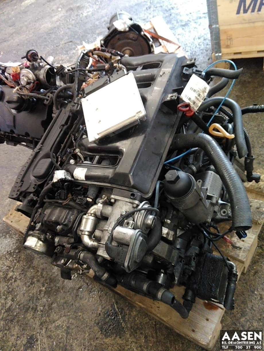 Motor diesel til BMW 5-Serie 2003-2010 (E60/E61) (E60/E61) (256D2|11 00 7 789 800|11 00 7 789 801|)