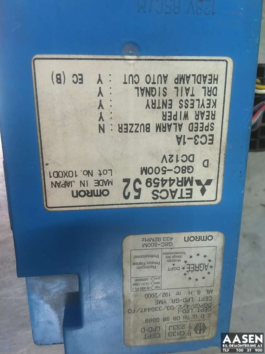 Sikringsboks kupe til Mitsubishi Pajero 2000-2006 (Type III)  (MR517611|MR445952|)
