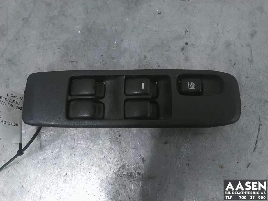 Bryter ruteheis førerdørspanel til Mitsubishi Pajero 2000-2006 (Type III) (MR445652|)