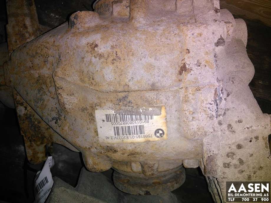 Kardang klokke bak til BMW X1 2009-2015 (E84) (E84) (33 10 7 566 182|)