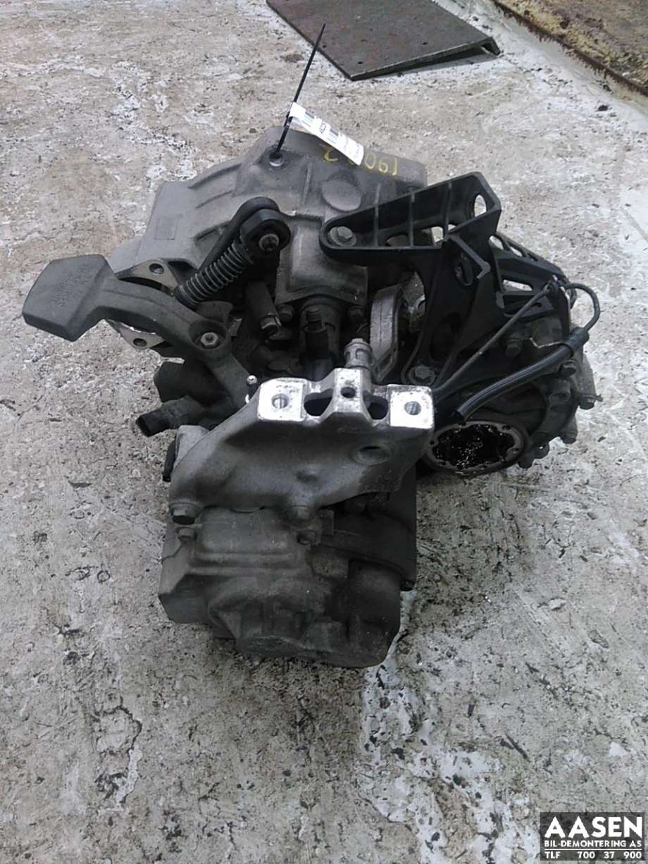 Girkasse manuell 6-trinn til VW Touran 2010-2015 (Type I, Fase 3)  (02S 300 047 A|02S 300 047 AX|)