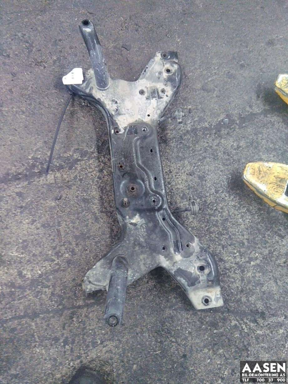 Travers foran hoved til Mitsubishi Colt, 2009-2013 (Type VII, Fase 2)  (4000A245)