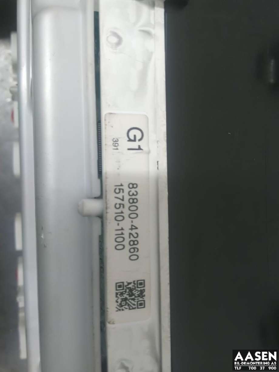 Instrumentpanel til Toyota RAV4 2000-2006 (Type II)  (8380042860|8380042861|)