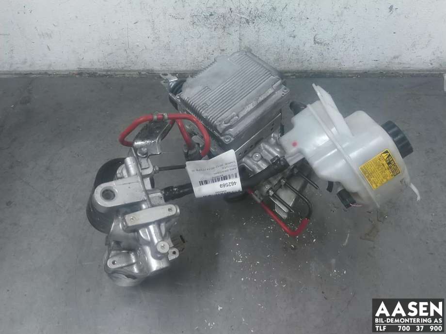 ABS sentral til Toyota Yaris, 2012-2014 (Type III, Fase 1) (4705052140)