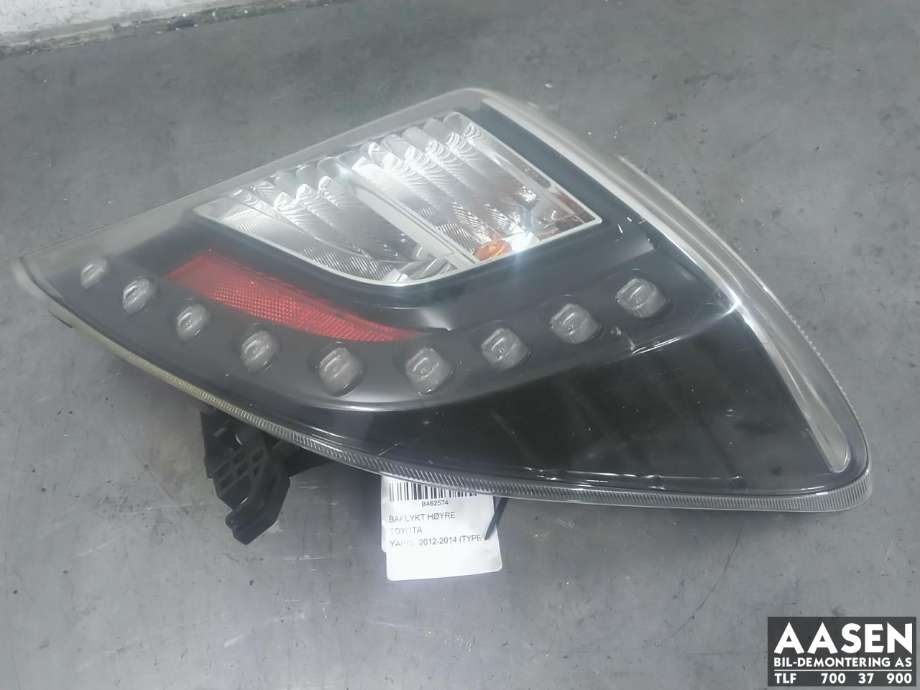 Baklykt høyre til Toyota Yaris, 2012-2014 (Type III, Fase 1) (815510D390)