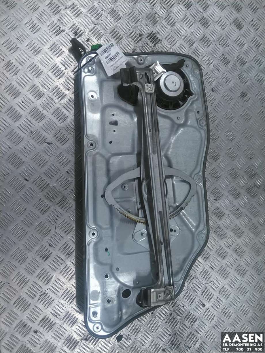 Ruteheis høyre foran til Volvo XC70 2008-2013 (Type II, Fase 1) (30784510|30699646|)