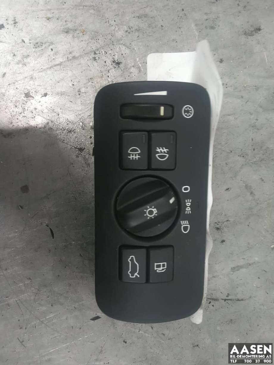 Bryter lys til Volvo V70 2007-2013 (Type III, Fase 1) (31443850|30739414|)