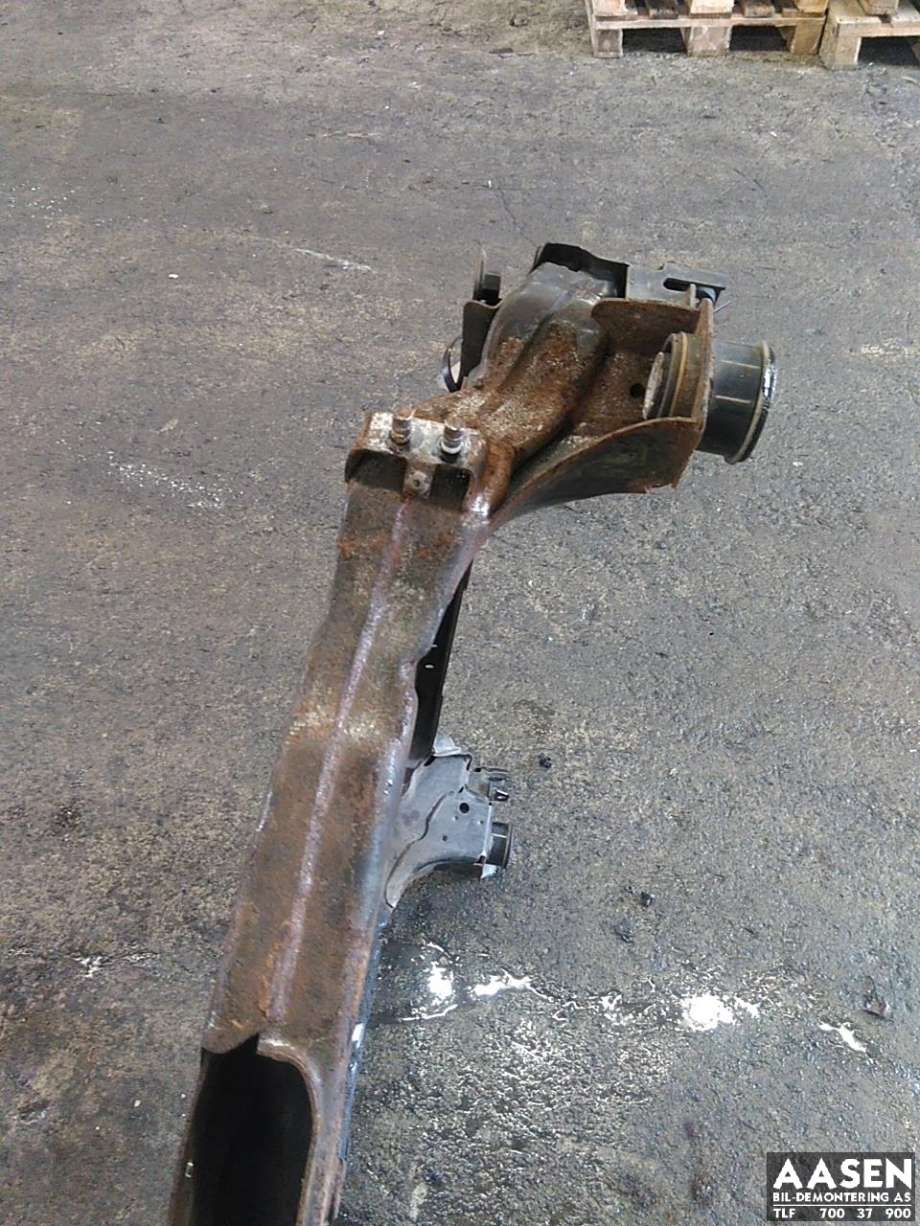 Travers foran hoved til Volvo XC60 2008-2013 (Type I, Fase 1)  (31406810|)