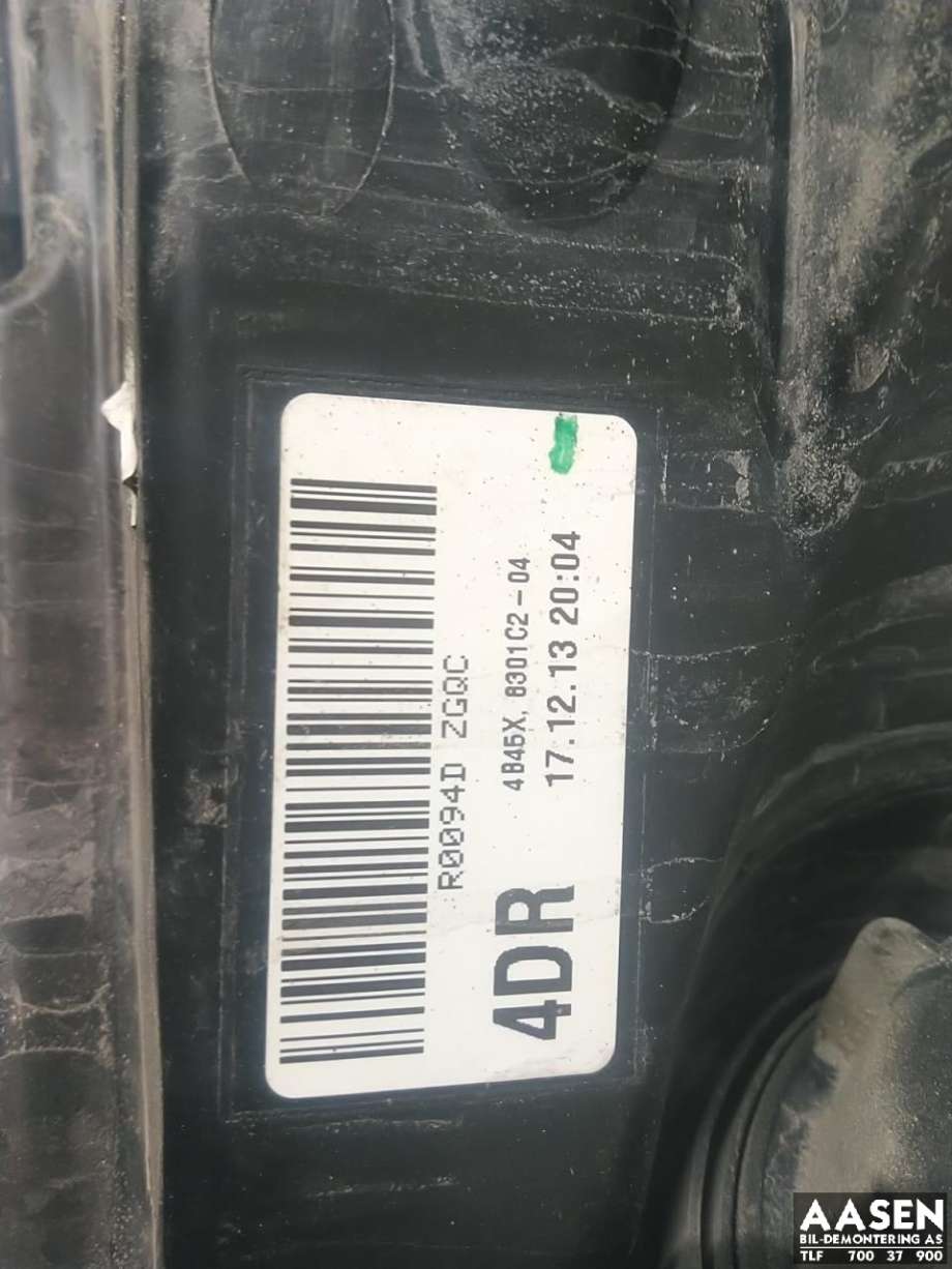 Frontlykt høyre xenon til Mitsubishi Outlander 2012-2015 (Type III, Fase 1)  (8301C204|)