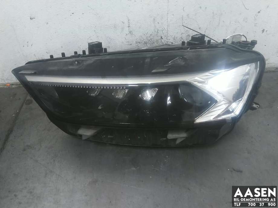 Frontlykt venstre full-LED til DS DS7 Crossback, 2018-->> (16 285 561 80)