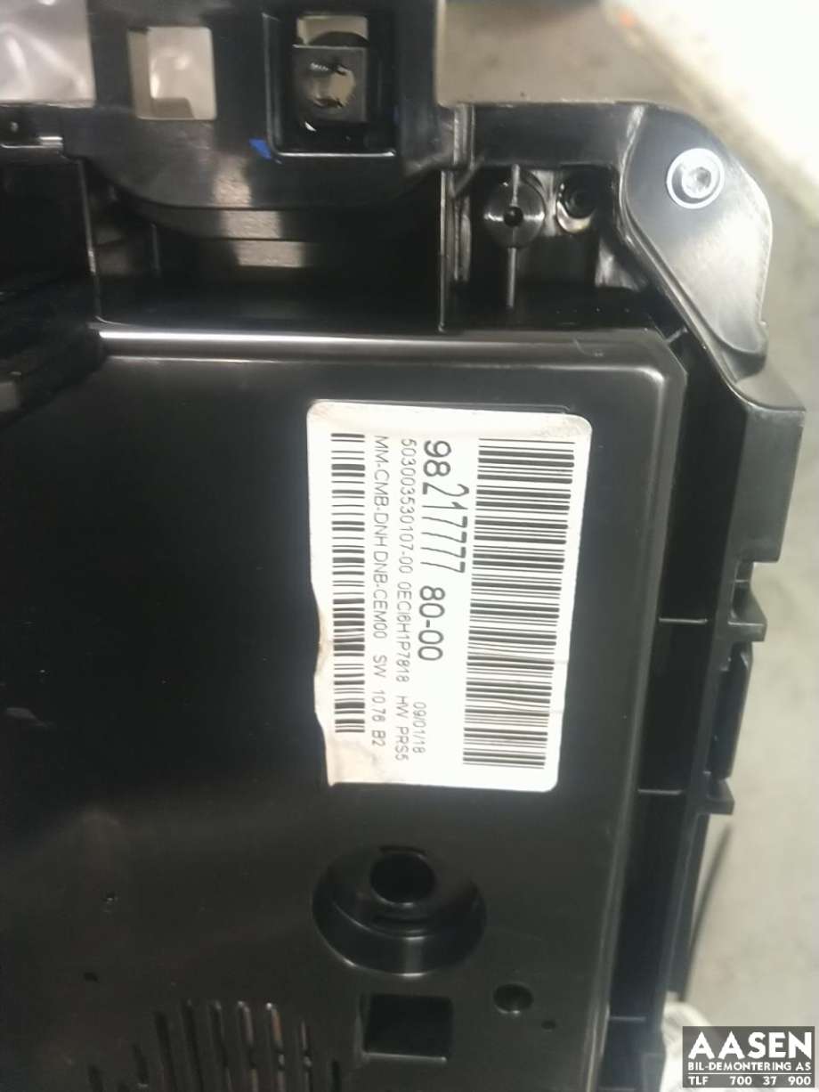 Instrumentpanel til DS DS7 Crossback 2018-->> (98 217 777 80|98 447 359 80|)