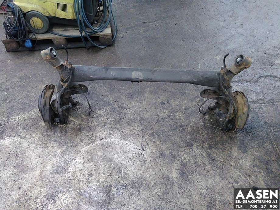 Bakaksel til Nissan Qashqai 2014-2021 (Type II)  (555014EA0A|)