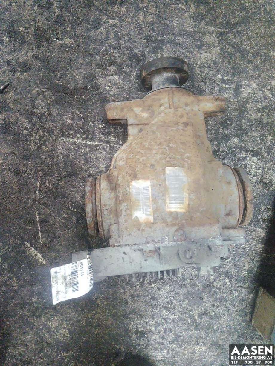 Kardang klokke bak til BMW 5-Serie 2003-2010 (E60/E61) (E60/E61) (33 10 7 542 515|)