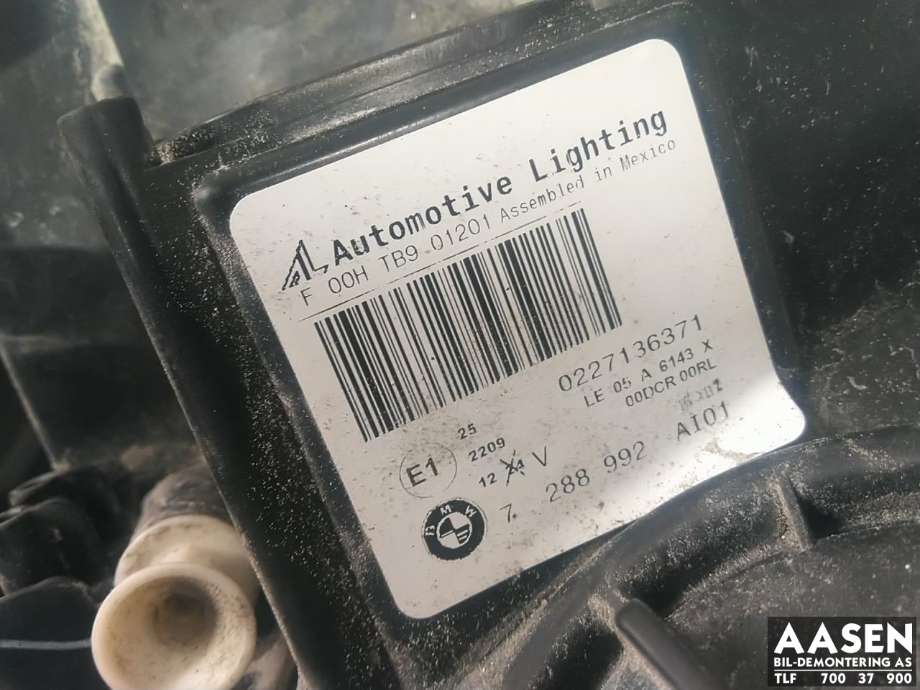 Frontlykt høyre xenon til BMW X5 2007-2013 (E70) (E70) (63 11 7 288 992|)
