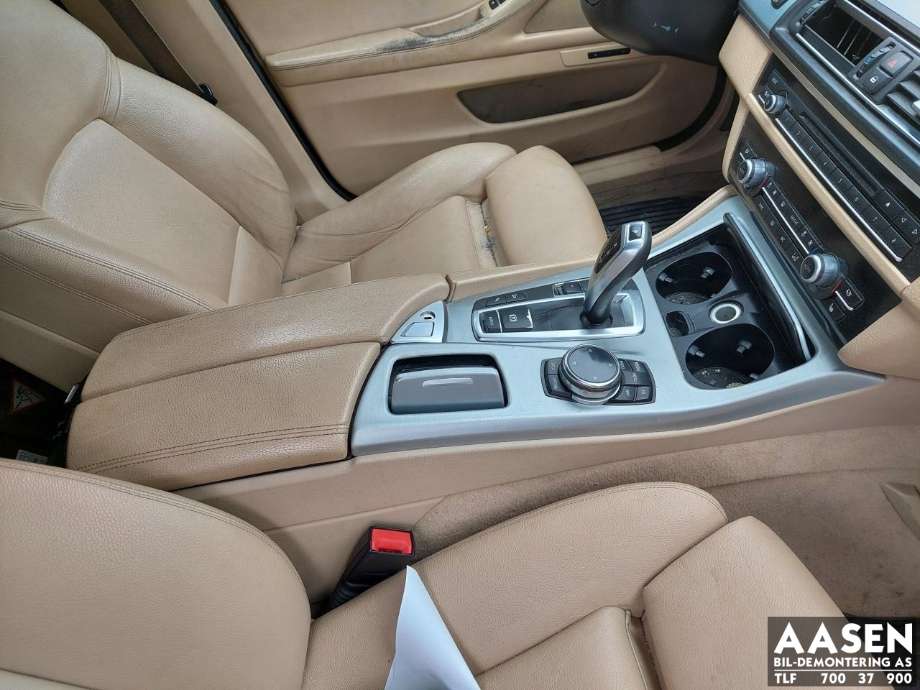 Innredning, Konsoll til BMW 5-Serie, 2010-2017 (F10/F11) (F10/F11) 
