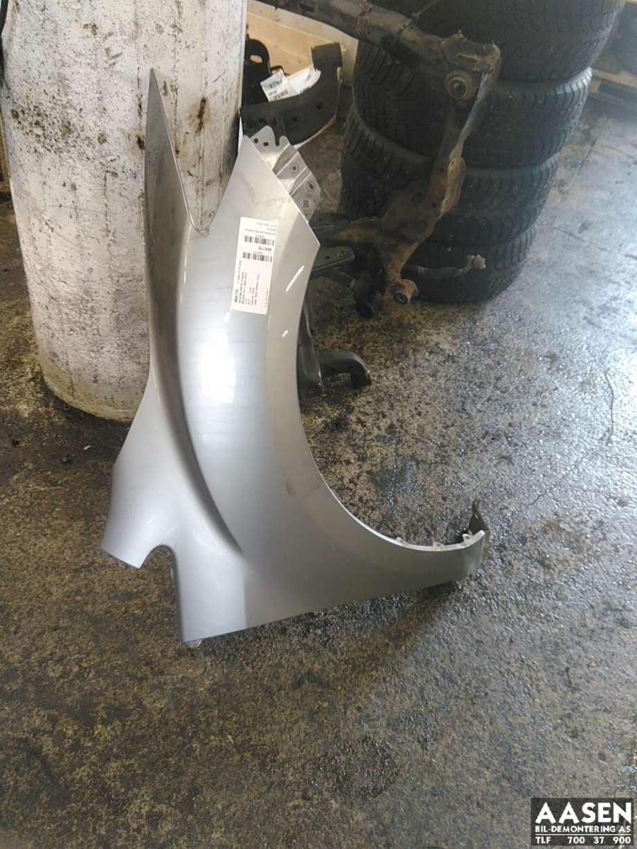 Skjerm høyre foran til Mazda CX-7, 2007-2012