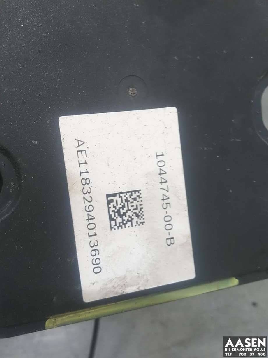 ABS sentral til Tesla Model 3 2018-2023 (Fase 1)  (1044746-00-A|)