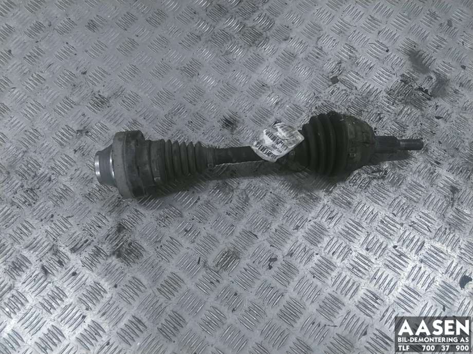 Drivaksel høyre foran, diesel/automat til VW Touareg, 2003-2007 (Type I, Fase 1)  (7L6 407 271 G)